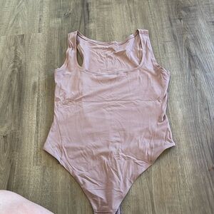 Lululemon body suit